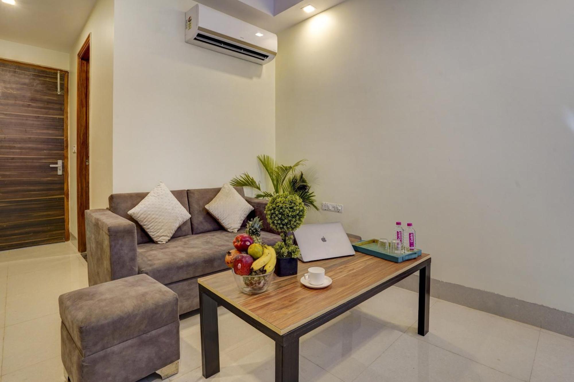 Townhouse Jagatpura & Pratapnagar Hotel Siroli Ngoại thất bức ảnh
