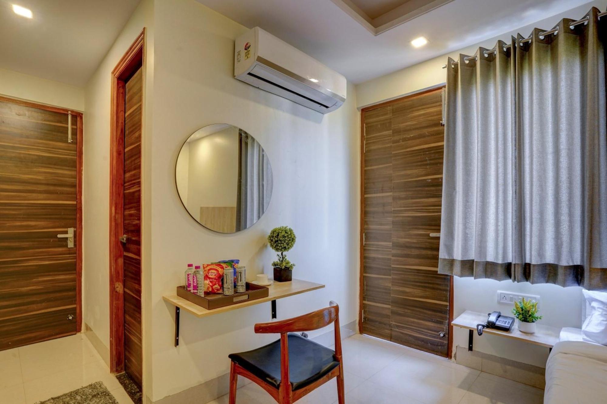 Townhouse Jagatpura & Pratapnagar Hotel Siroli Ngoại thất bức ảnh