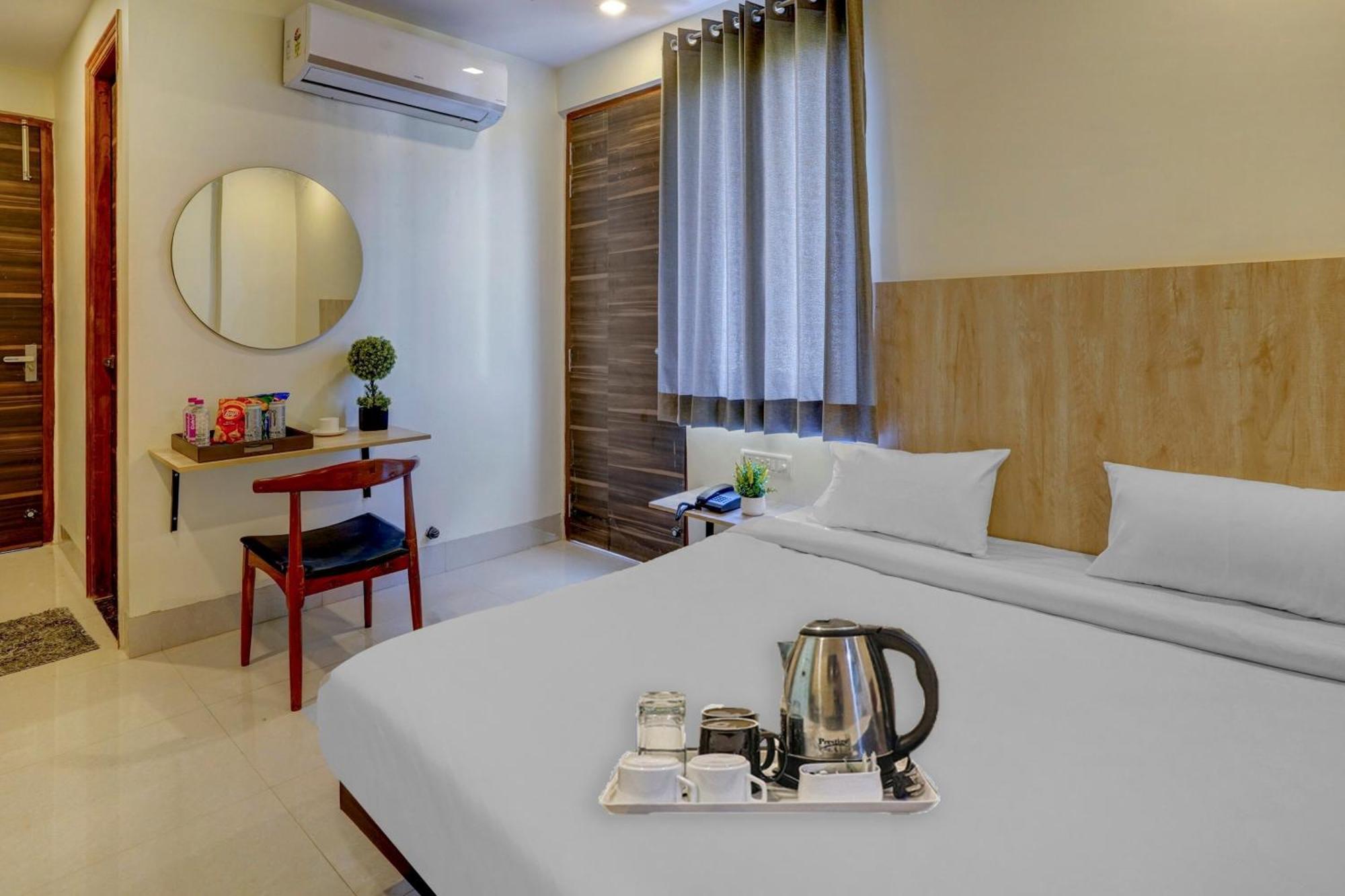 Townhouse Jagatpura & Pratapnagar Hotel Siroli Ngoại thất bức ảnh