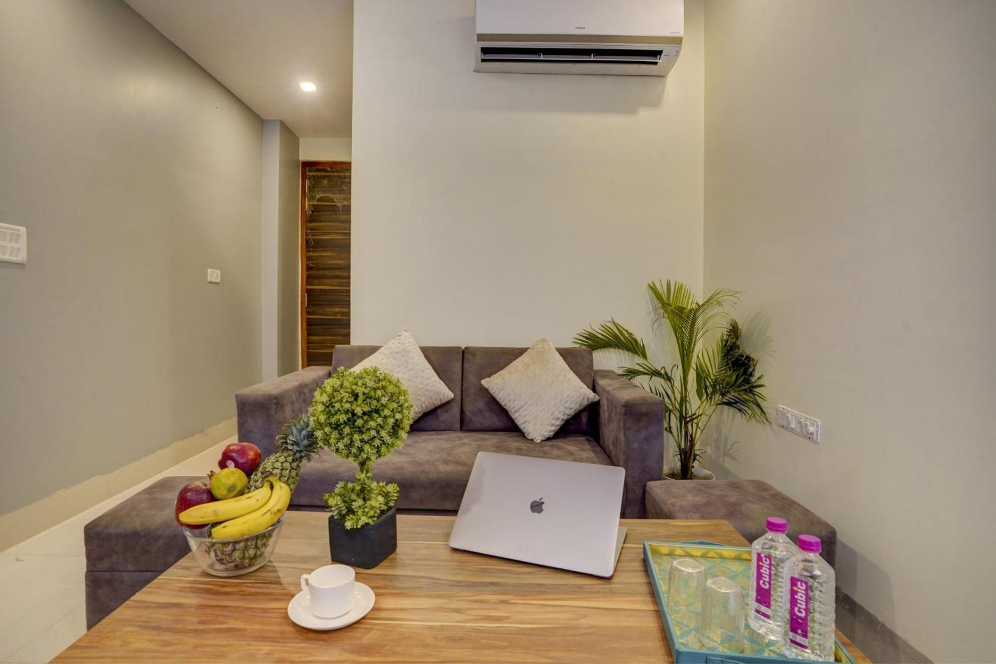 Townhouse Jagatpura & Pratapnagar Hotel Siroli Ngoại thất bức ảnh